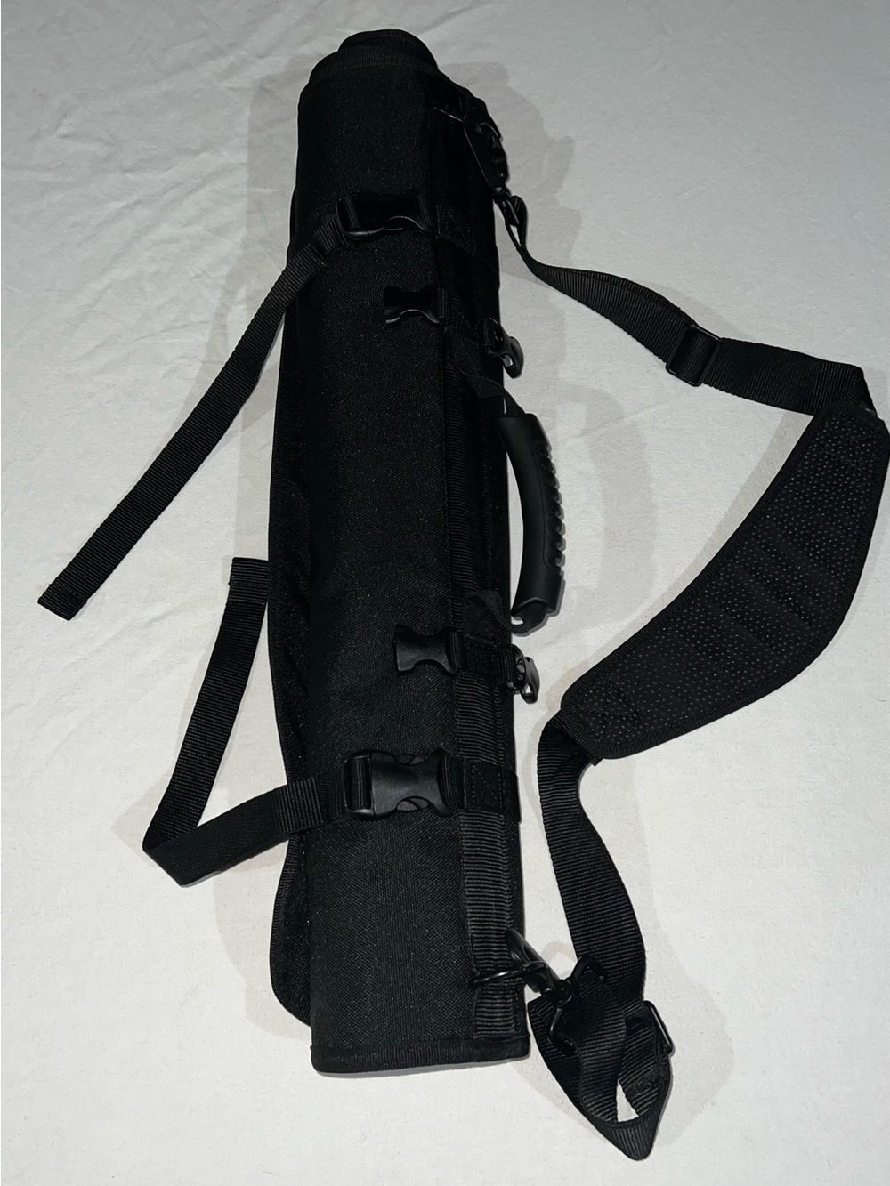 Duluth Trading Co Black Padded-Strap Garment/Carry Bag